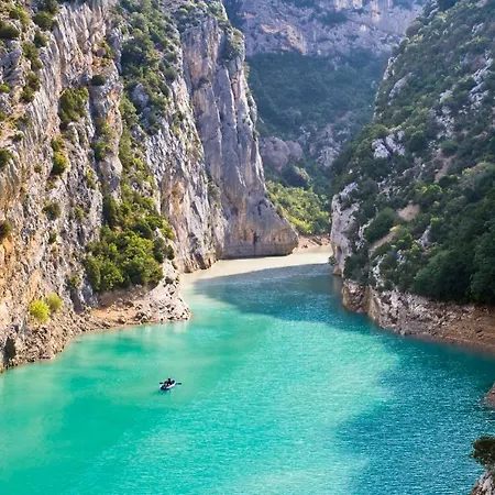 Confortable Au Centre De מנוסק